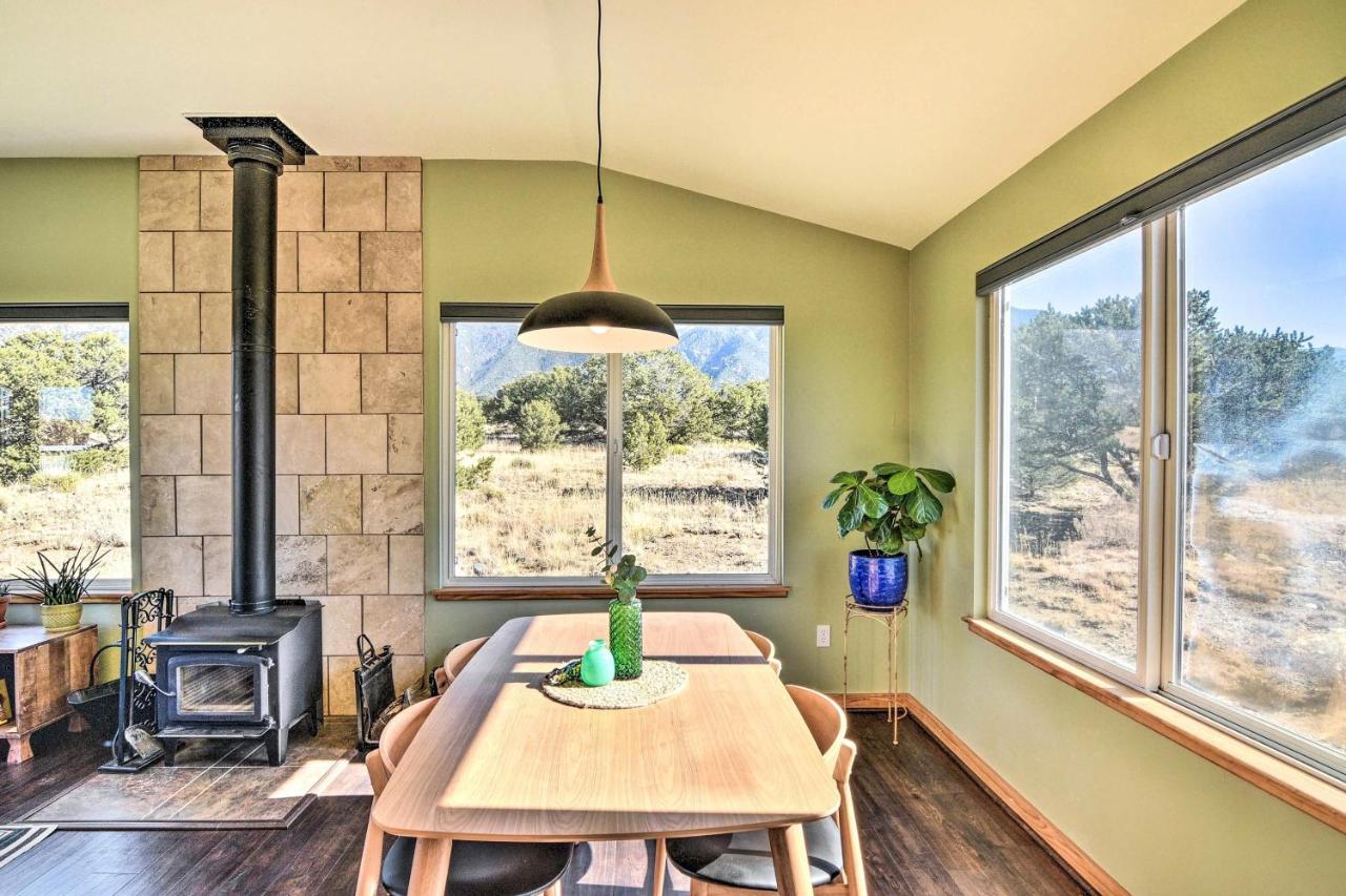 Crestone Cozy Remote Retreat • Mountain Views • Stargazingヴィラ エクステリア 写真
